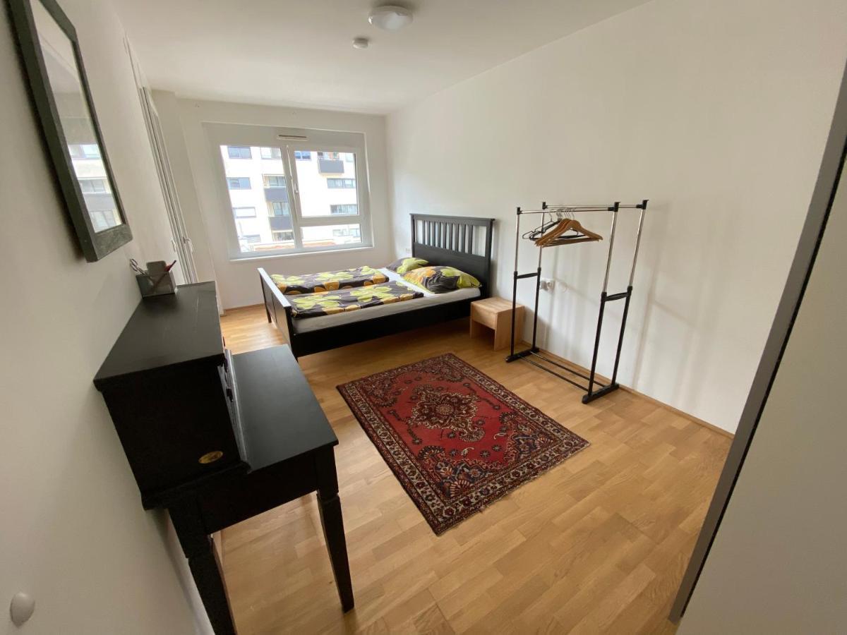 Apartment 9 Stops Away From City-Centre Viena Exterior foto